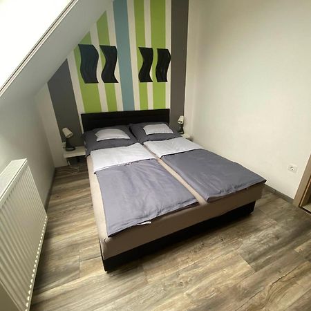 Lexy Family Apartman Hajduszoboszlo Ngoại thất bức ảnh