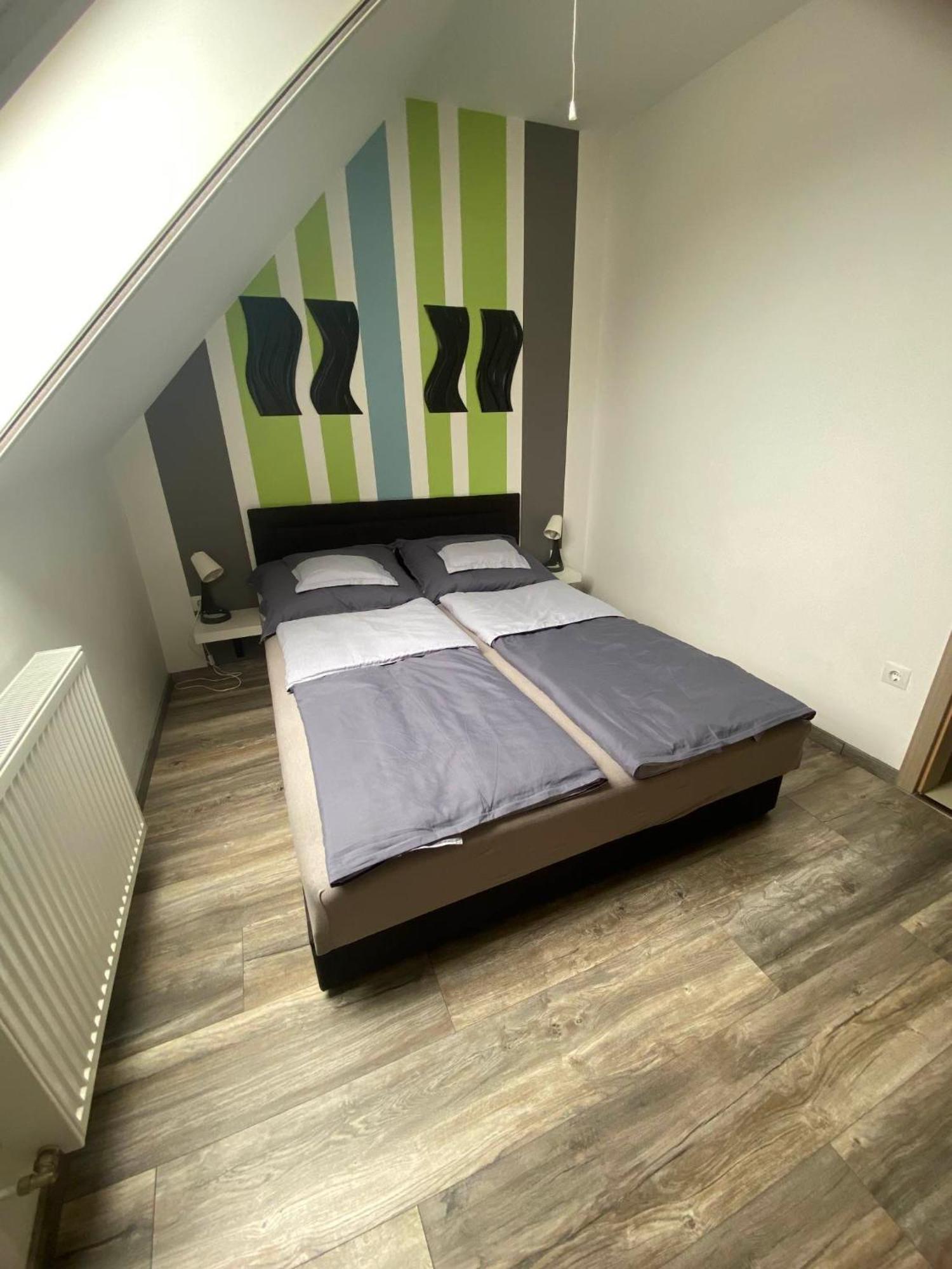 Lexy Family Apartman Hajduszoboszlo Ngoại thất bức ảnh